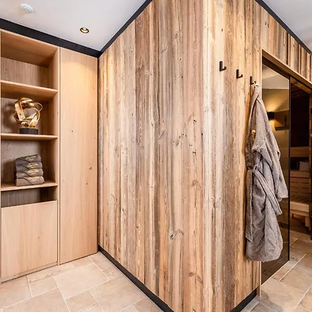 Feriehus Beim Lois Dorfblick - 2 Floors & Sauna Access *