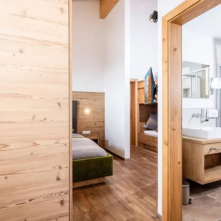 Beim Lois Dorfblick - 2 Floors & Sauna Access Hébergement de vacances *